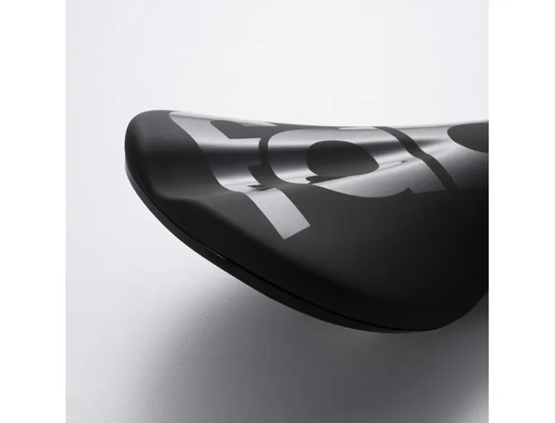 Fabric Scoop Race Team Shallow Saddle Titanium Rail 142mmx282mm Black-1