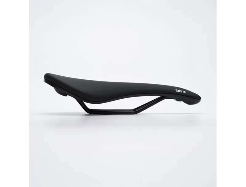 Fabric Scoop Sport Shallow Saddle Steel Rail 142mmx282mm Black-2