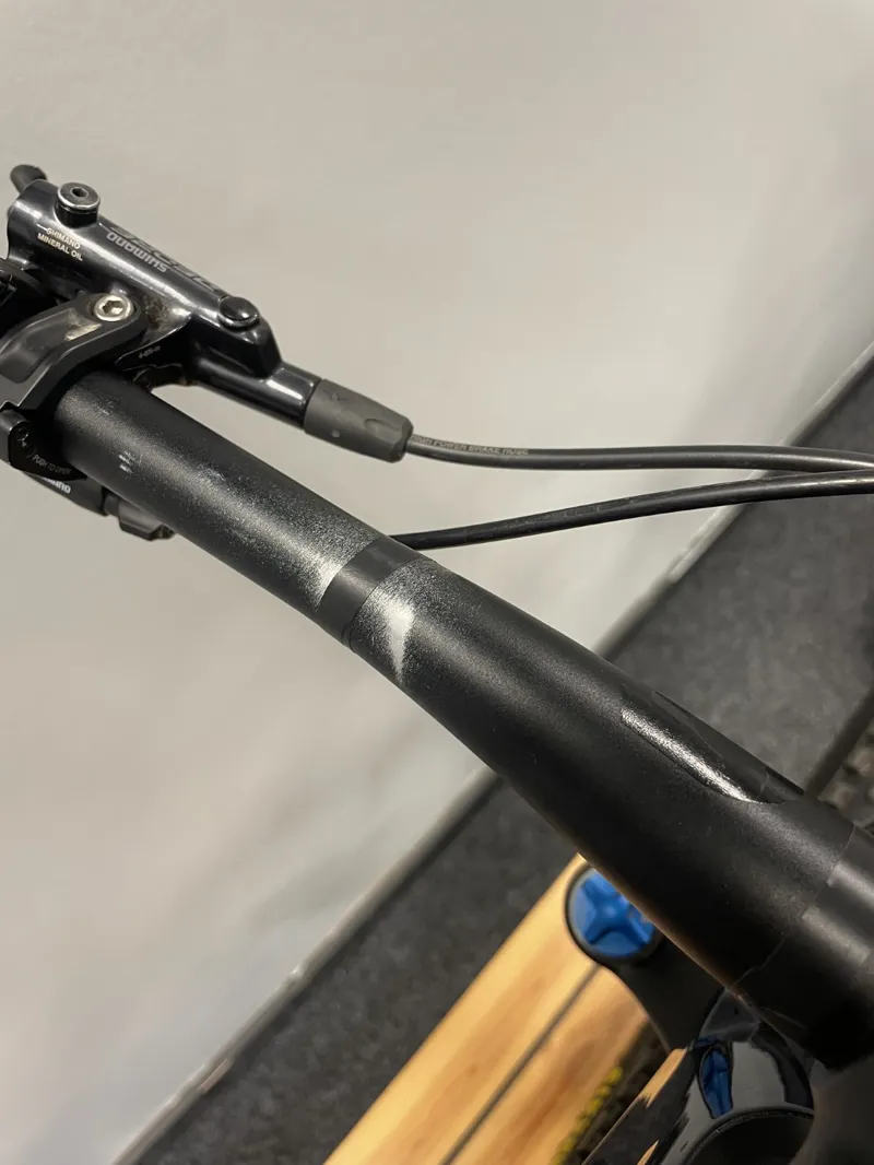 Second Hand Orbea Rise M20 29er Large Electric Mountain Bike 2022 Coal Blue/Red Gold-8