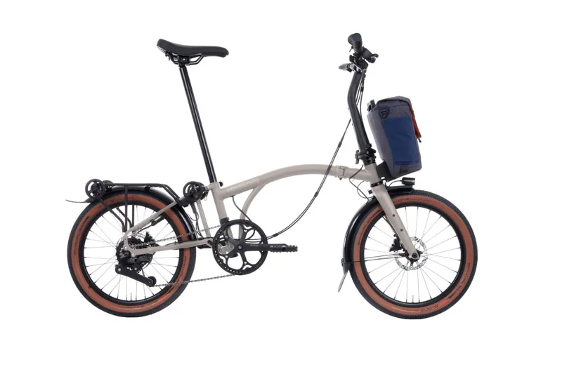 Brompton Electric G Line With Roller Rack Folding Bike 2025 Traildust White