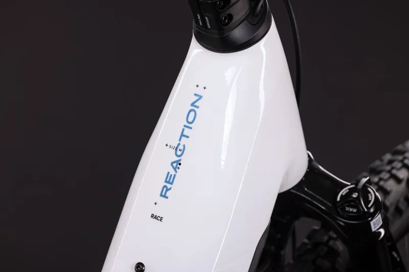 Cube Reaction Hybrid Race 800 Easy Entry Electric Bike 2027 Snow/Black-6