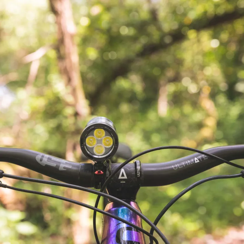 Exposure MaXx-D Sync MK5 MTB Handlebar Light with BT Remote-2