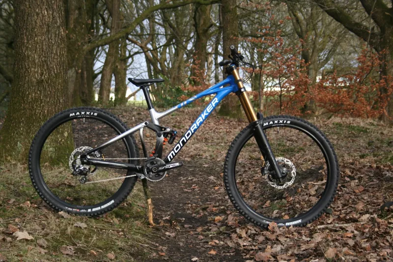 Mondraker Summum RR Mullet Mountain Bike 2025 Carrera Blue-6