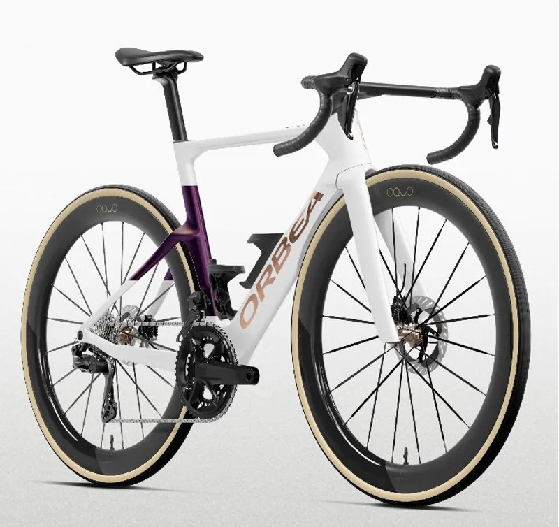 Orbea Orca Aero M20i LTD Road Bike 2027 Golden Off White/Sunset-1