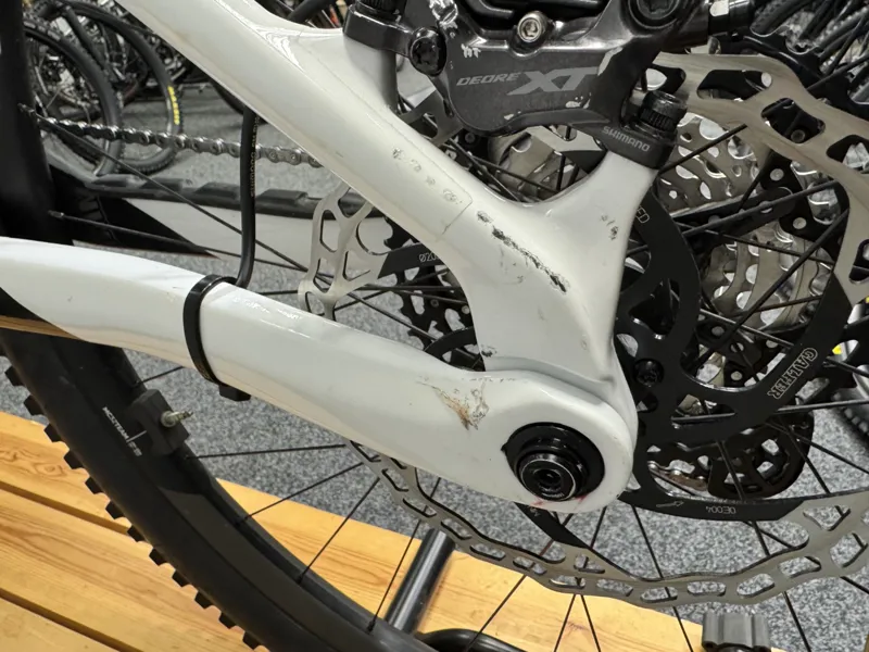 Ex Demo Orbea Wild M-Team Small Electric Mountain Bike 2024 Custom-12