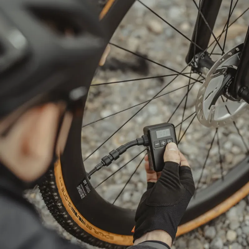 Topeak E-Booster Digital Mini Pump Black-3