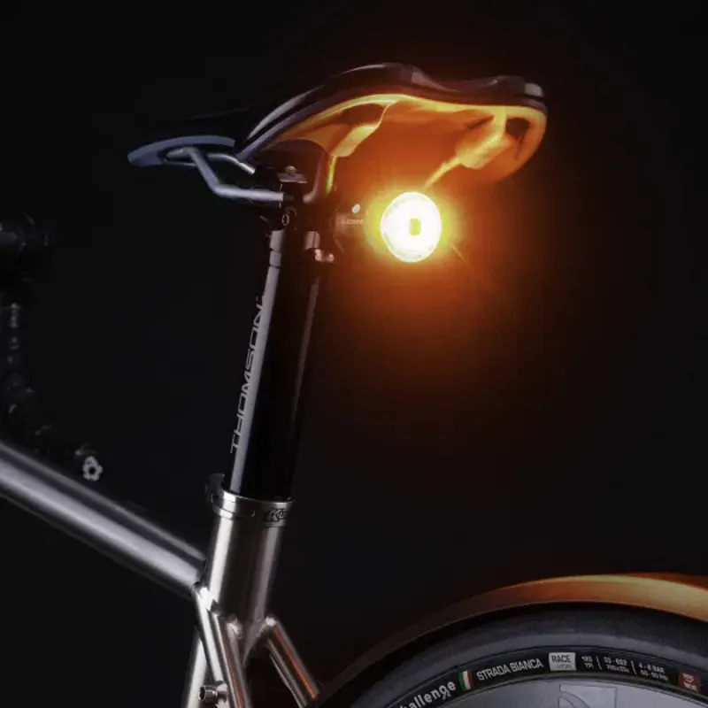 Lezyne 250 Saddle Drive Rear Light Black-7