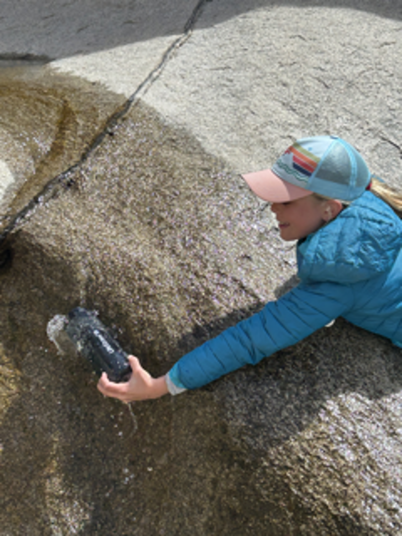 LifeStraw Go 650ml Filter Bottle - Nordic Noir Tritan Renew-3