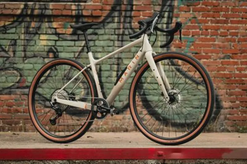 Marin Headlands 2 Gravel Bike 2027 Bone Grey-1