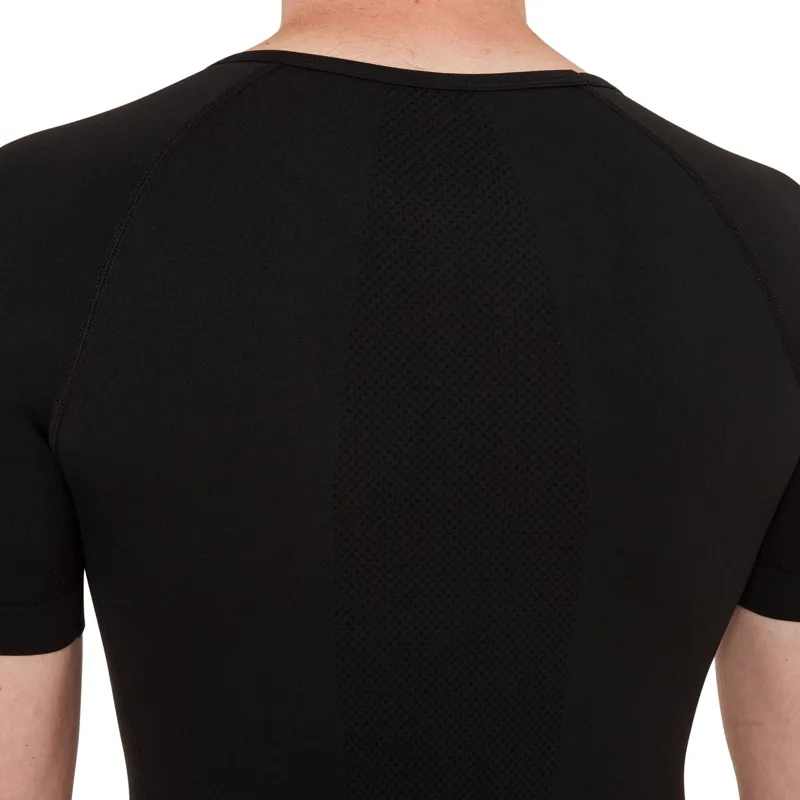 Madison Roam Isoler Mesh Short Sleeve Base Layer Black-5
