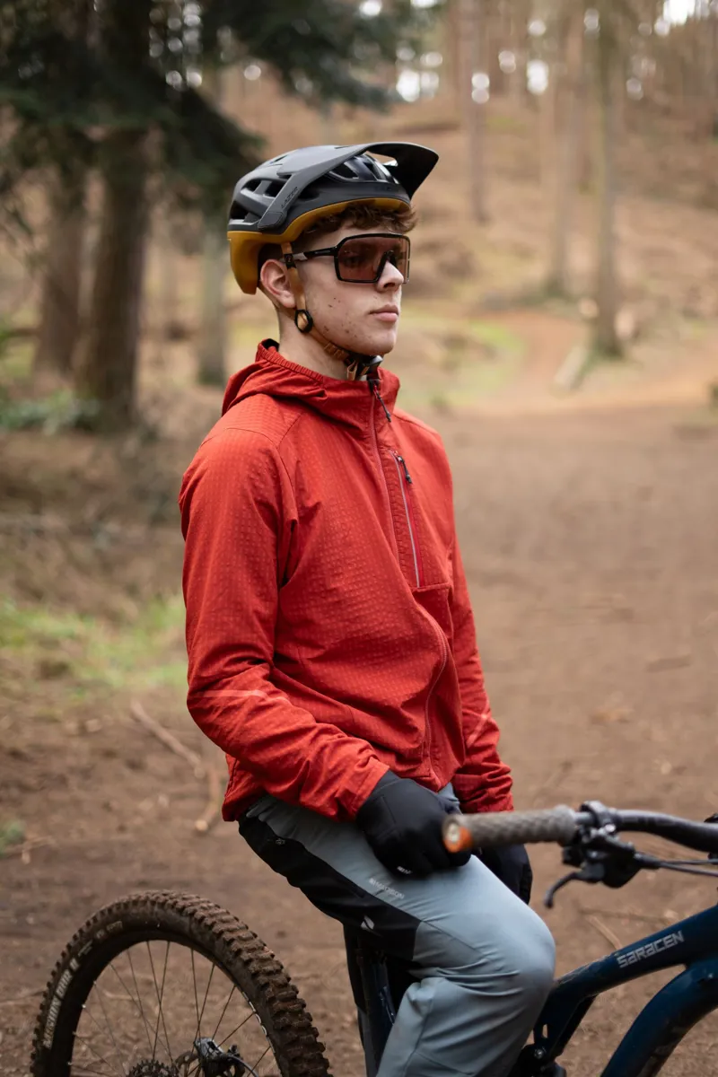 Madison Roam Isoler Thermal Trail Jacket Mineral Red-2