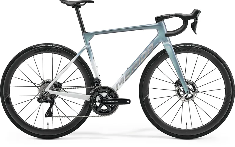 Merida Scultura 9000 Road Bike 2027 White Fade Blue/Green Coating