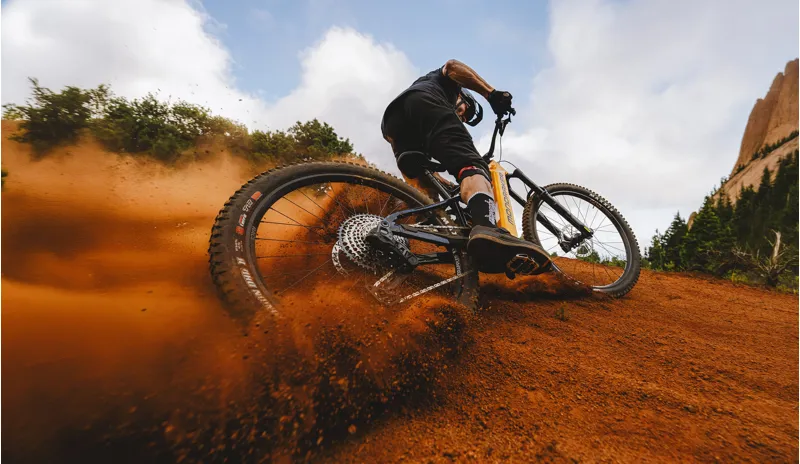 Mondraker Level XR Electric Bike 2026 Dense Yellow/Superblack-8