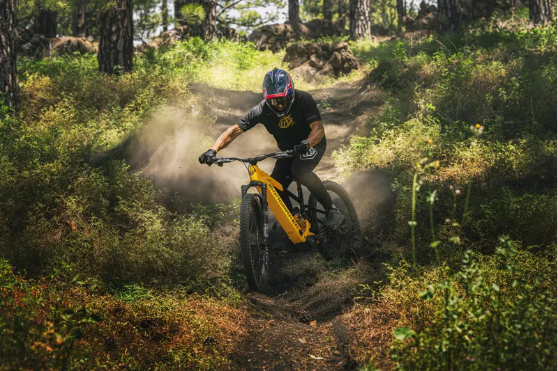 Mondraker Level XR Electric Bike 2026 Dense Yellow/Superblack-6