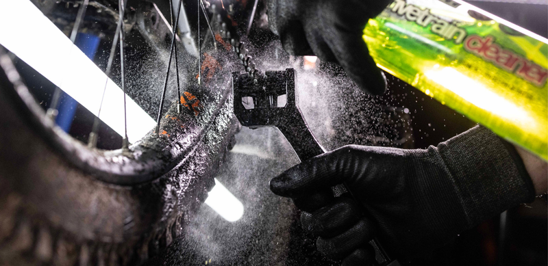 Mucoff Bicycle Chain Brush-1