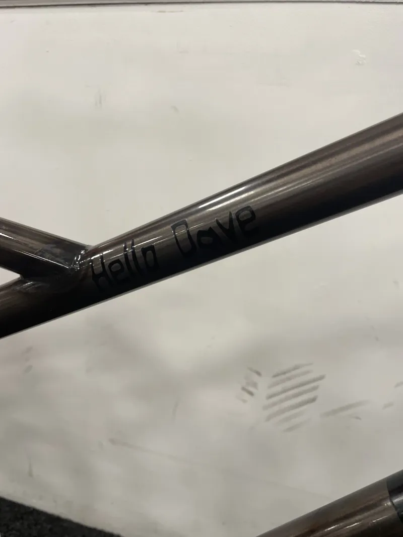 2ndHand On One Hello Dave XL Mountain Bike 2021 Dark Raw Gloss-1