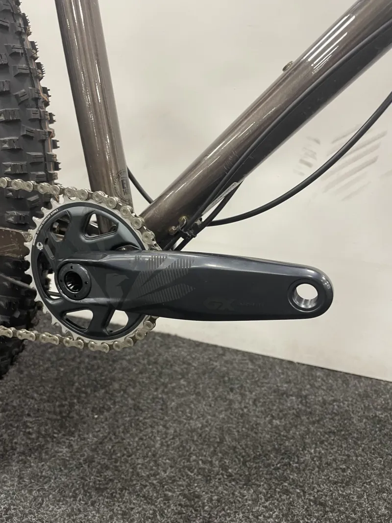 2ndHand On One Hello Dave XL Mountain Bike 2021 Dark Raw Gloss-3