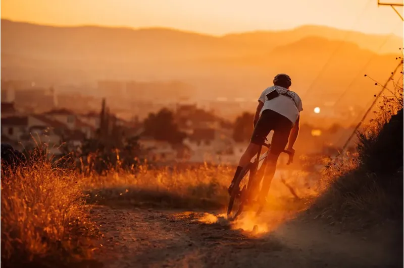 Orbea Denna M31e Electric Gravel Bike 2026 Caramel Carbon View/Golden Sand-4