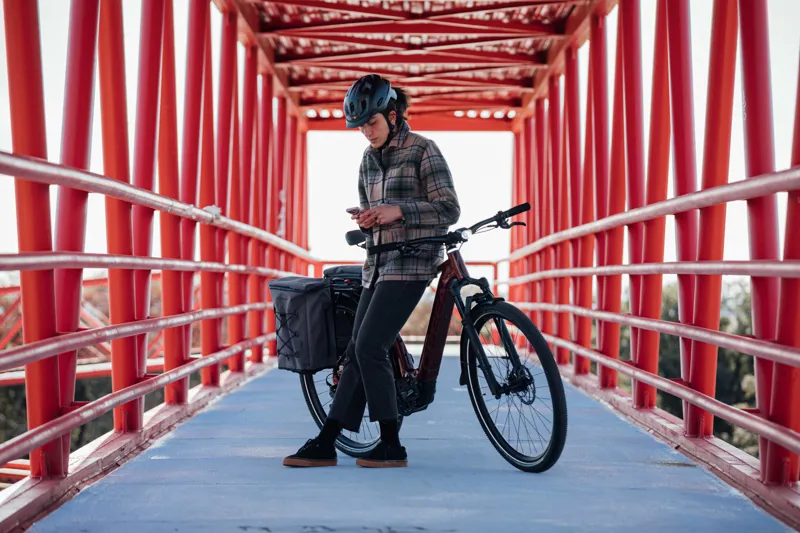 Orbea Kemen 10 Electric Bike 2022/23 Black-2