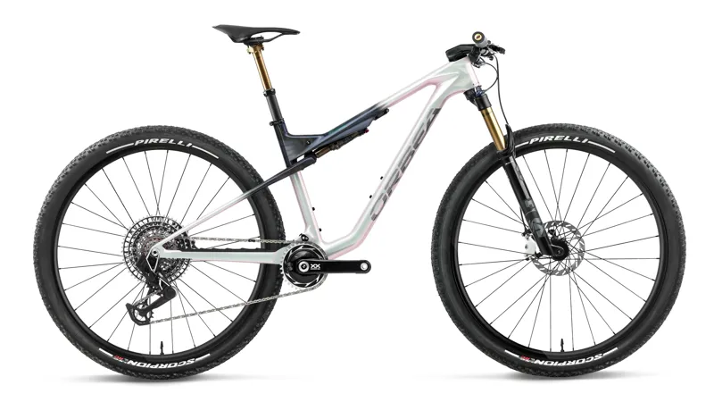 Orbea Oiz M-LTD Mountain Biking 2027 Iris White/Seaweed Carbon View