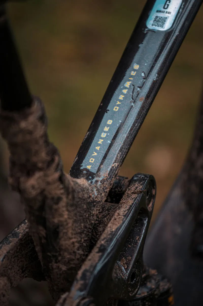 Orbea Wild M10 Electric Bike 2024 Carbon Raw/Titanium-8