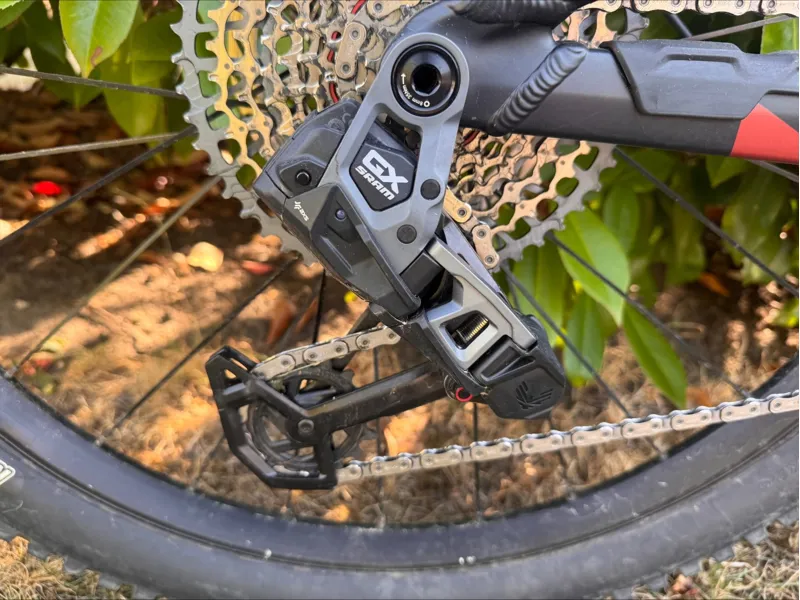 EX DEMO Mondraker Crafty Carbon RR XL Electric Bike 2025 Earth Red-12