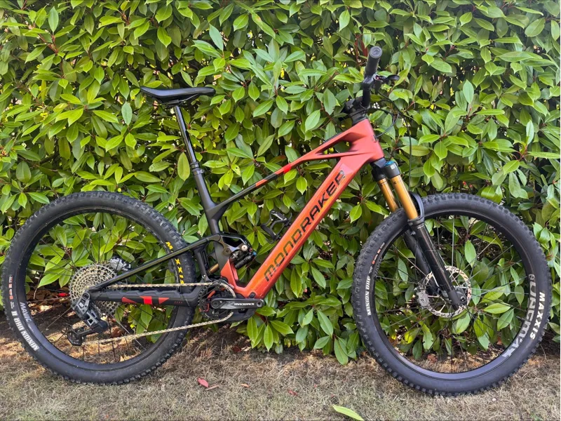 EX DEMO Mondraker Crafty Carbon RR XL Electric Bike 2025 Earth Red