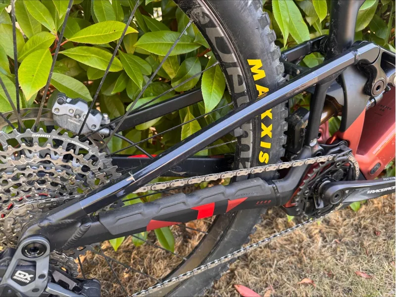 EX DEMO Mondraker Crafty Carbon RR XL Electric Bike 2025 Earth Red-10