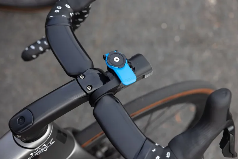 Quad Lock Out Front Mount V2 Black/Blue-1