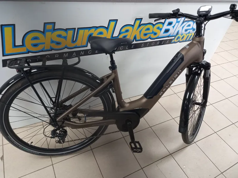 2nd Hand Raleigh Motus Tour Lowstep 46cm Electric Bike 2022 Bronze