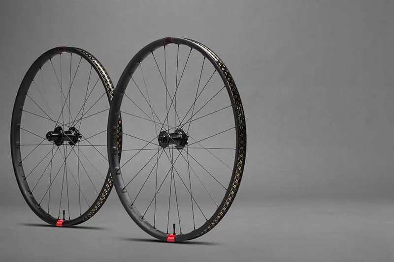 Reserve 30 HD Boost 110x15/148x12mm DT350 XD 6-Bolt 90T Deg 28H MX Carbon Wheelset Black