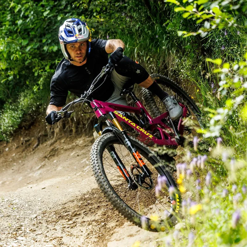 Santa Cruz Bronson C MX 90 Mountain Bike 2026 Gloss Carbon-1