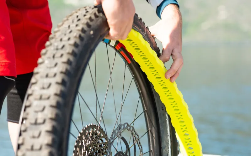 Slicy Smooth Plus Anti-Pinch Tyre Insert 2.7in-3.0in -7