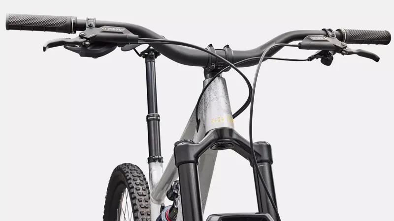 Specialized Status 170 Mountain Bike 2027 Silver/Dolomite/Cal Sunshine-3