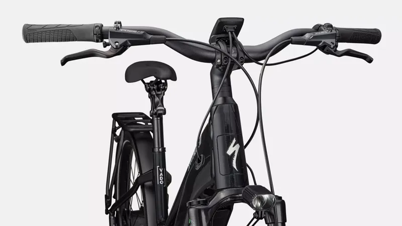 Specialized Vado 5.0 IGH Step Through Electric Bike 2025 Gloss Castblack/Satin Silver Reflective-4