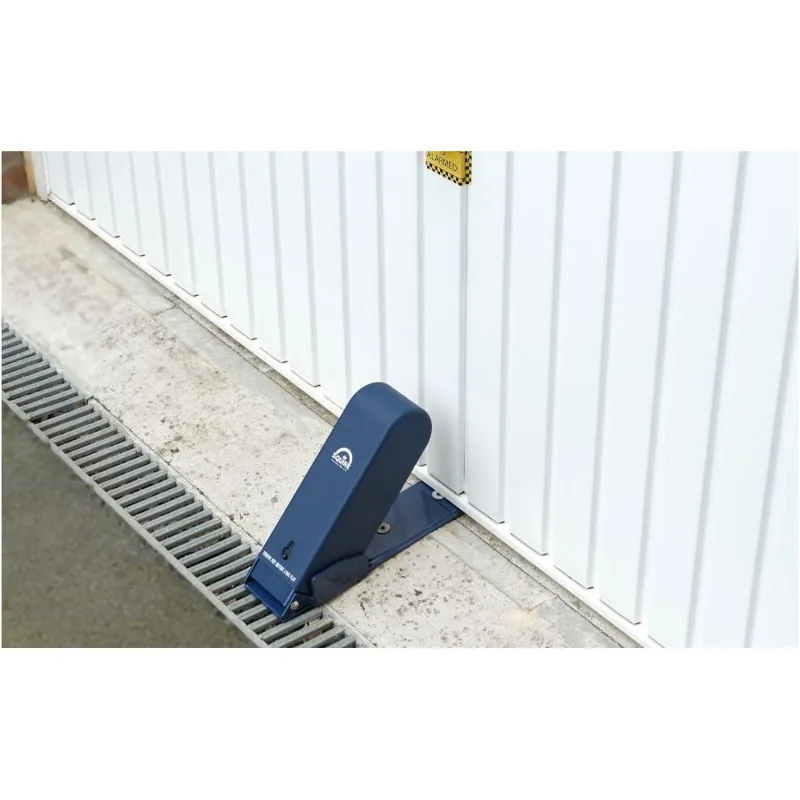 Squire Garage Defender 5 Lock Blue -1