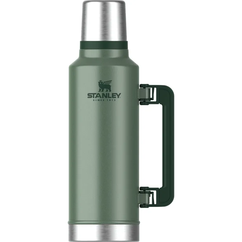 Stanley Classic Legendary Bottle 1.9L Hammertone Green