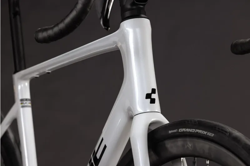 Cube Attain C:62 SLX Road Bike 2027 White/Black-2