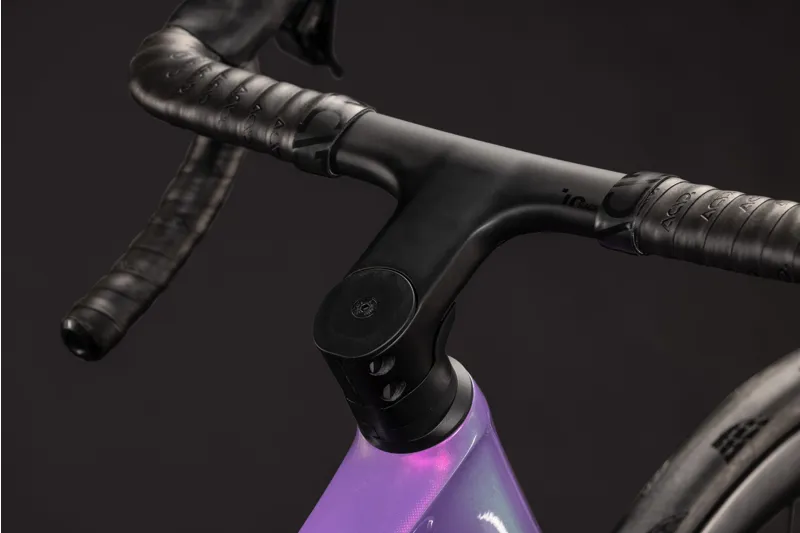 Cube Attain C:62 SLT Road Bike 2027 Purple/Black-1