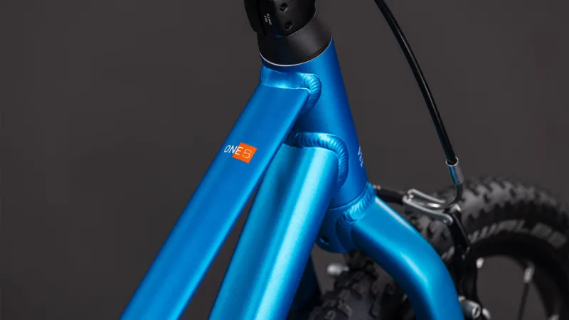 Cube 26 Numove 180 18in Blue/Nebula-1