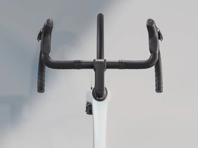 Trek Madone SL 6 Road Bike 2025 White Prismatic-2