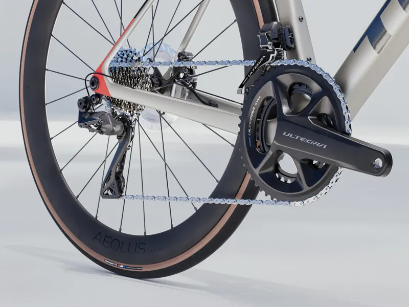 Trek Madone SL 7 Road Bike 2025 Matte Lunar Silver-5