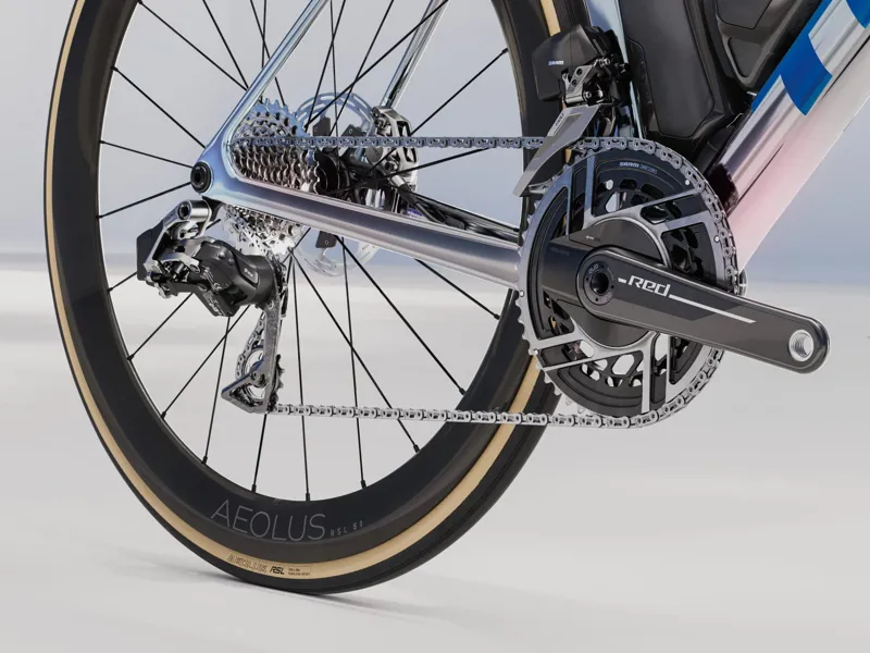 Trek Madone SLR 9 AXS Road Bike 2025 Interstellar-5