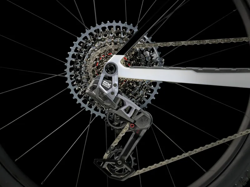 Trek Procaliber 9.7 AXS Mountain Bike 2024 White Prismatic-3