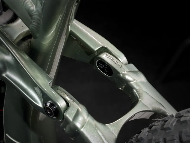 Trek Rail 7 Deore/XT Electric Bike 2024 Lichen Green-6