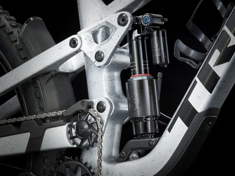 Trek Slash 9.8 XT Mountain Bike 2024 Argent Drizzle-5