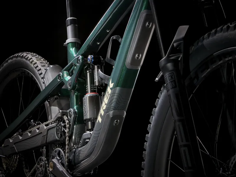 Trek Slash 9.8 XT Mountain Bike 2024 Daintree-8