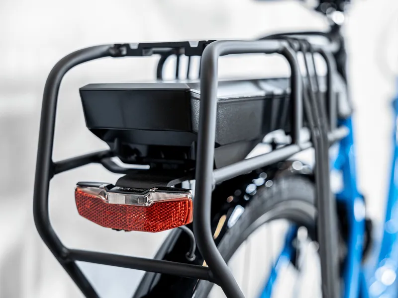 Trek Verve+ 2 Low Step 500WH Electric Bike 2023 Alpine Blue-6