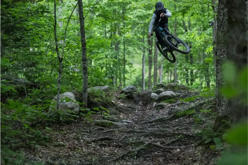 Yeti LTe T-Series T3 29er Electric Bike 2026 Turquoise-3