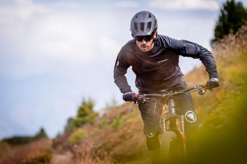 Endura Hummvee Plus MTB Helmet Grey Camo-6